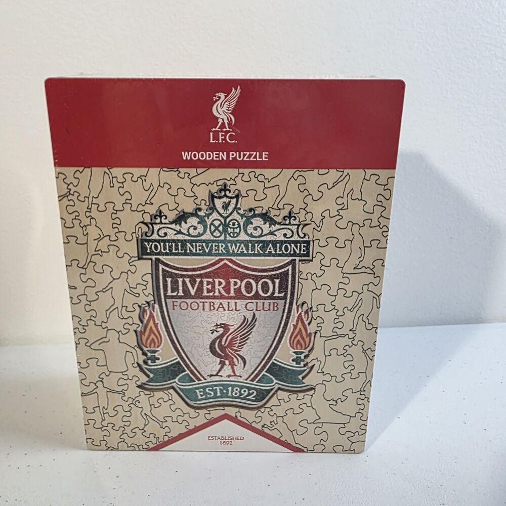 LIVERPOOL CREST Jigsaw Puzzle Official Wooden Football Club 270 Pcs Sealed Box
